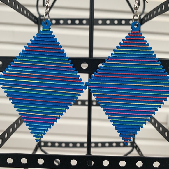 String Earrings - Picture 2 of 3